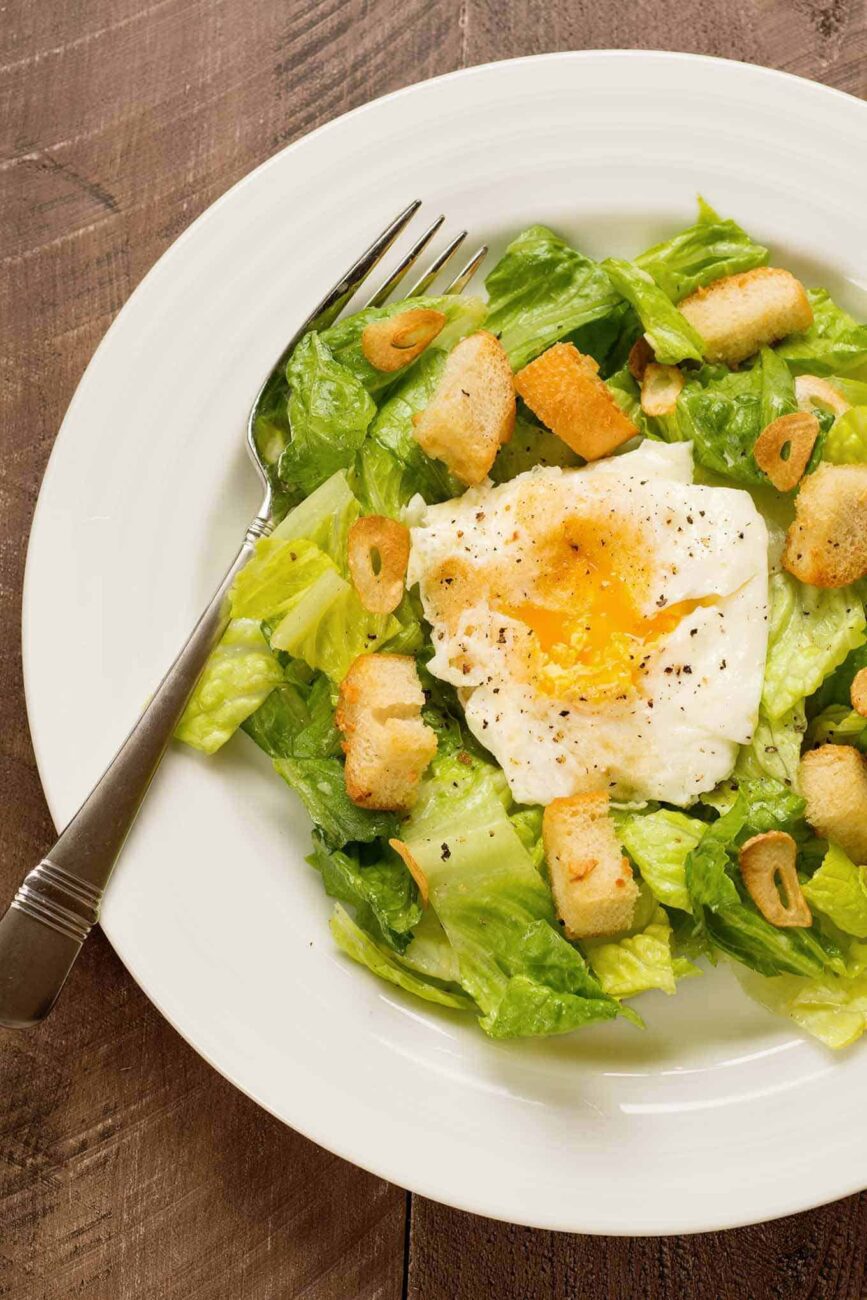 vegetable salad with egg