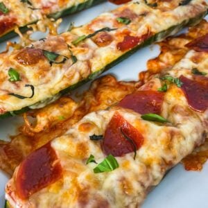 zucchini pizza with mozzarella