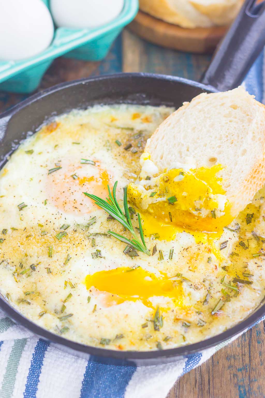 baked eggs with cheese