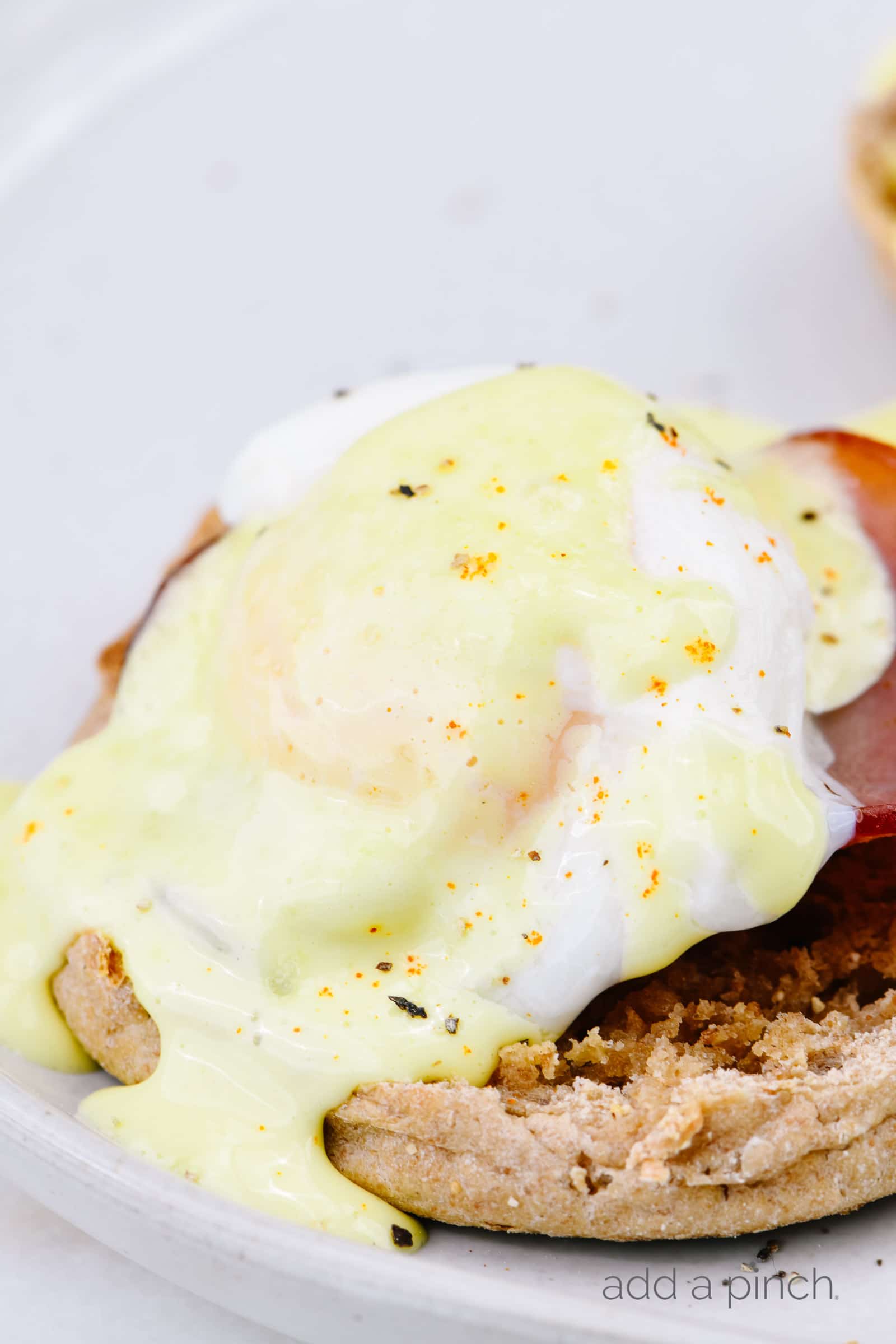 baked ham with poached eggs