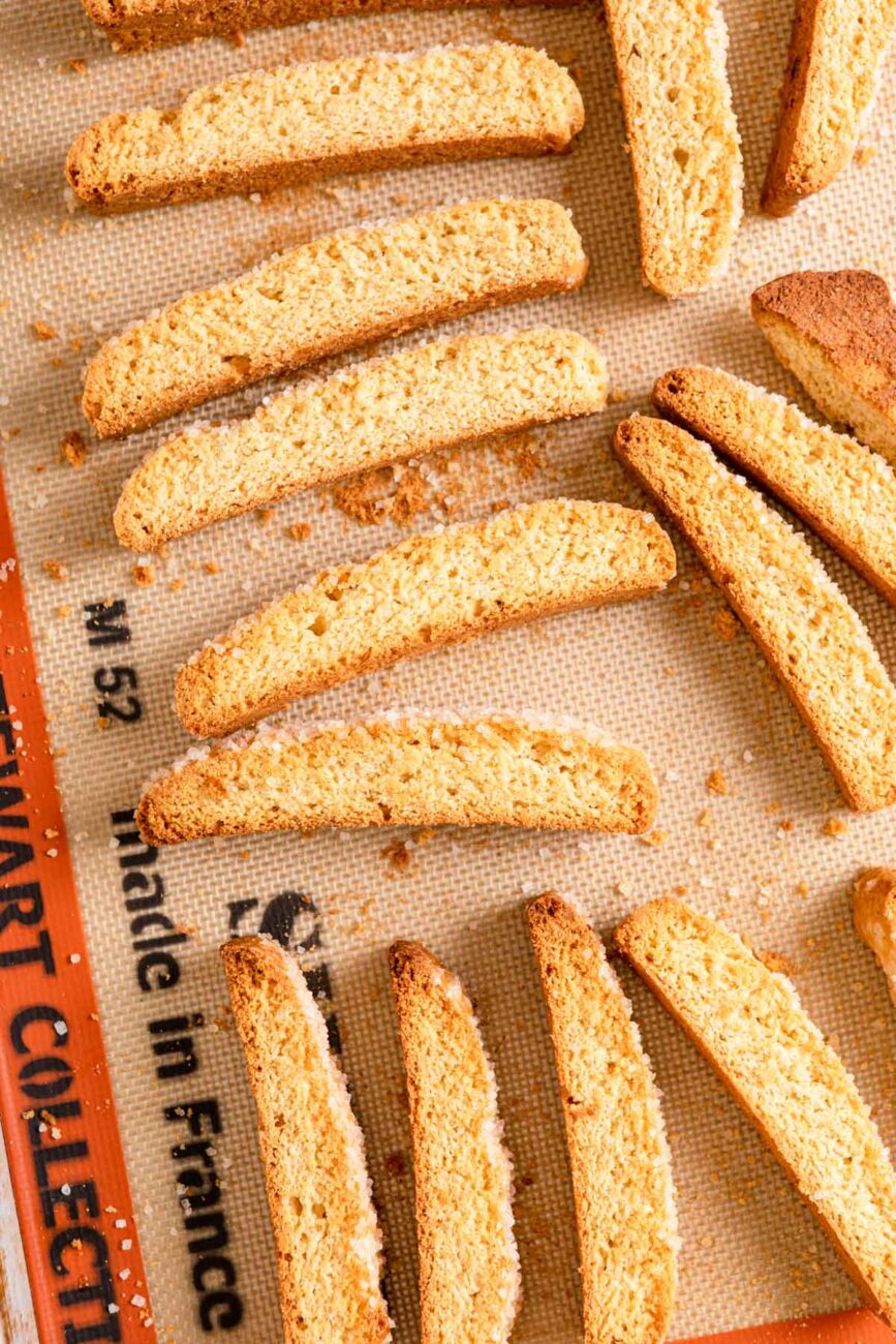 biscotti and cookie recipe to flavor the biscottis and cookies