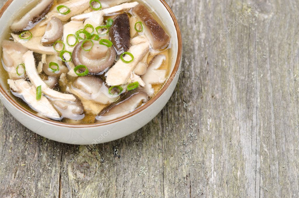 chinese chicken soup with mushrooms