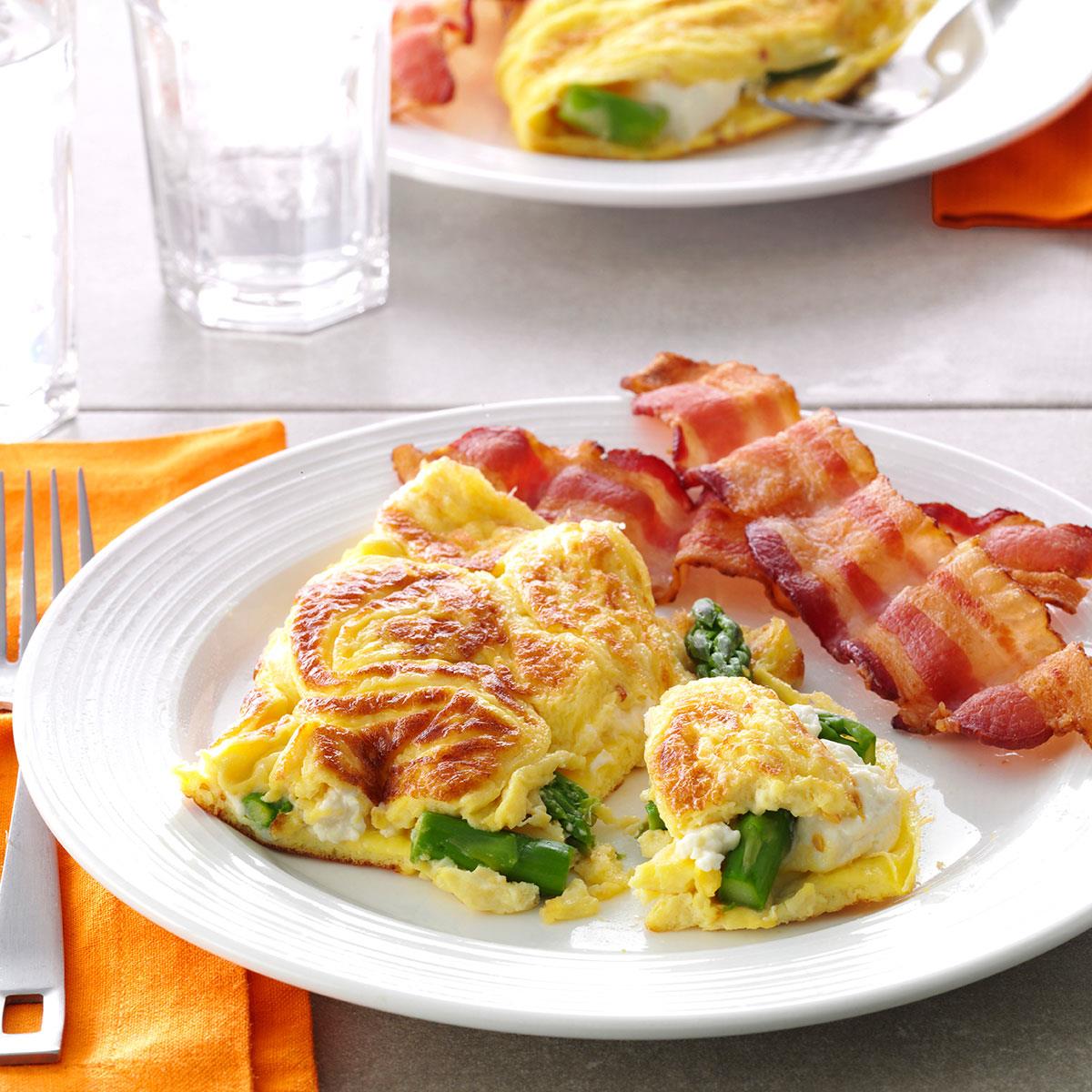 egg omelette with parmesan and prosciutto