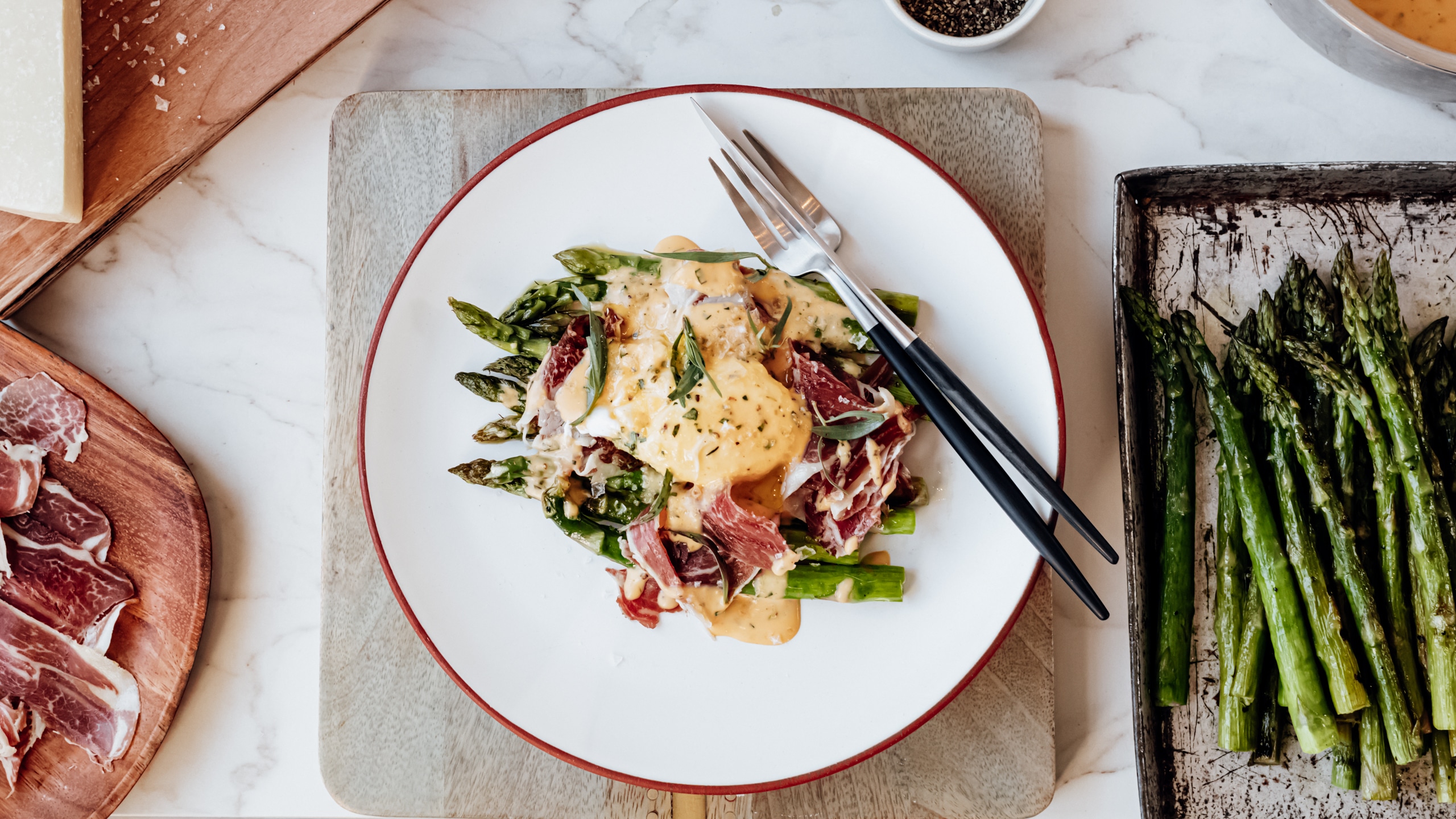 grilled white asparagus with ham and tarragon butter sauce