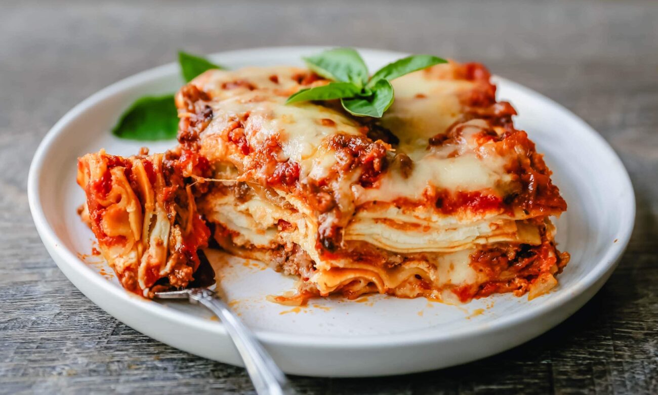 lasagna recipe with already made tomato sauce with meat