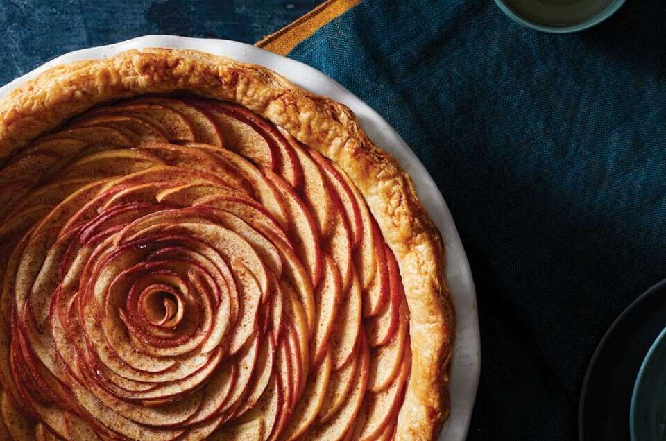 petal cream slices with caramelised apples