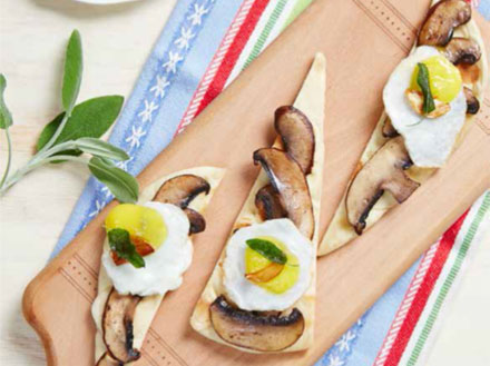 quail eggs in mushrooms