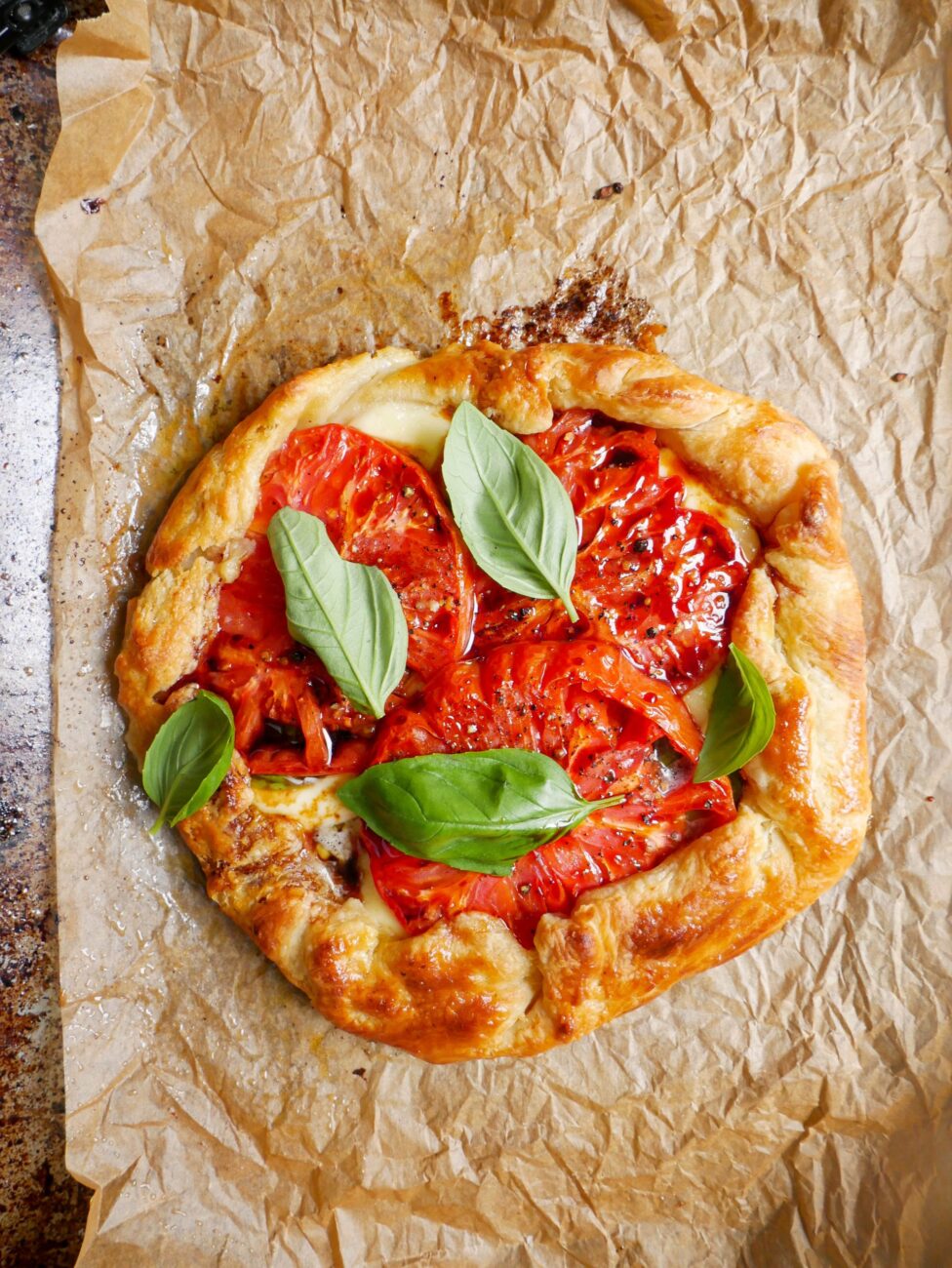 recipe for tomato and basil pizza or galette