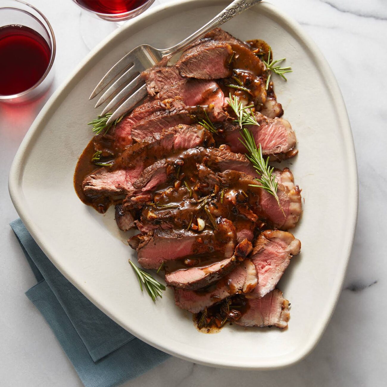 sirloin pompadour slices