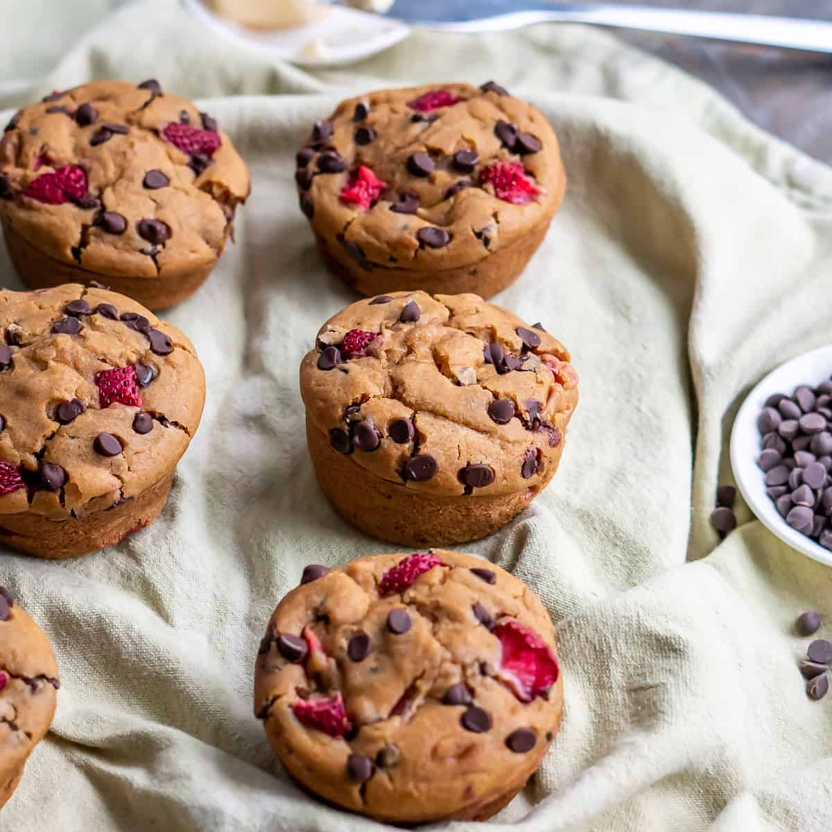 strawberry muffins with chocolate