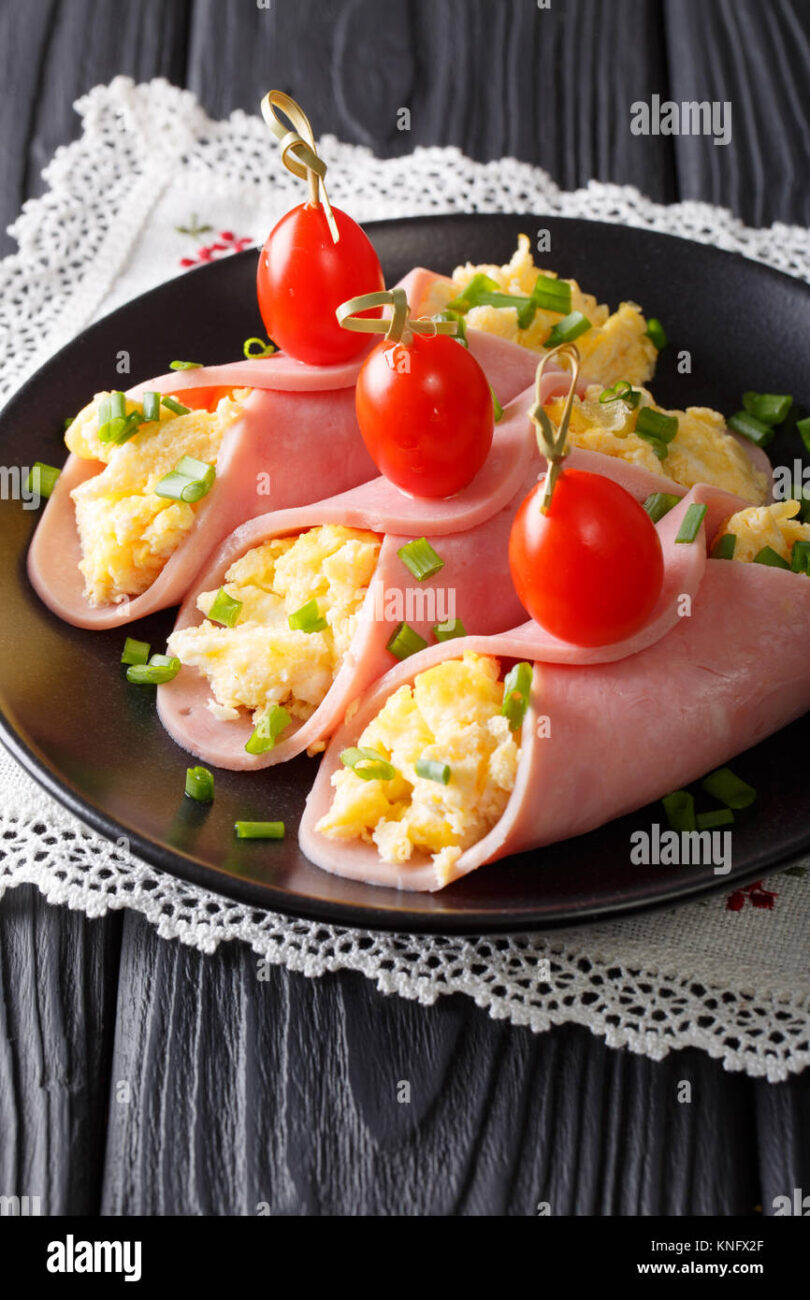 stuffed bun with ham egg and vegetable recipes